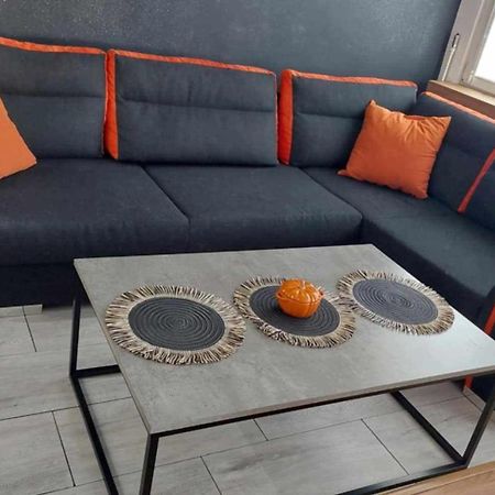 Ekskluzywny Apartament W Centrum Z Klimatyzacja I Balkonem Lubiń Exterior foto