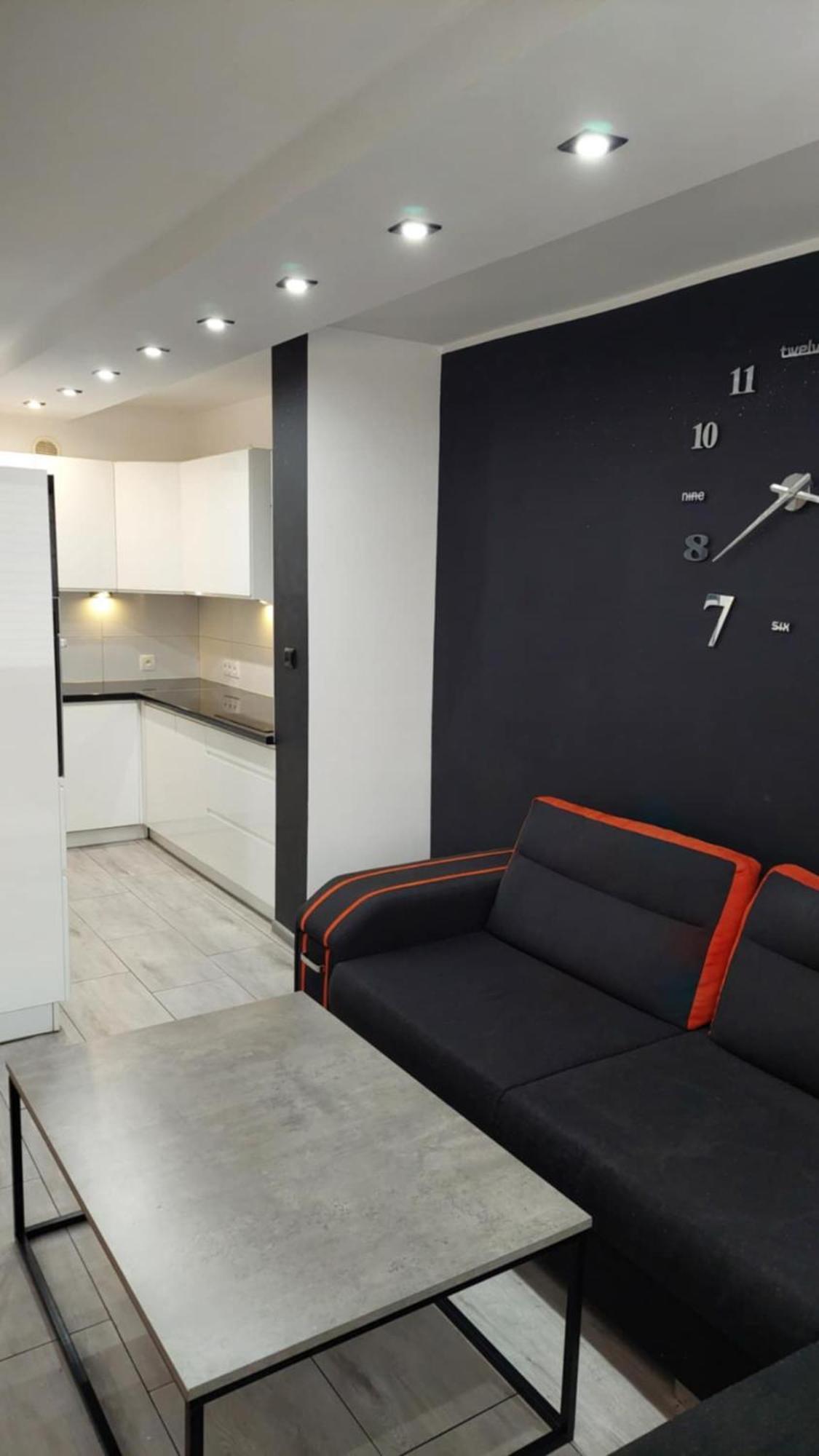Ekskluzywny Apartament W Centrum Z Klimatyzacja I Balkonem Lubiń Exterior foto